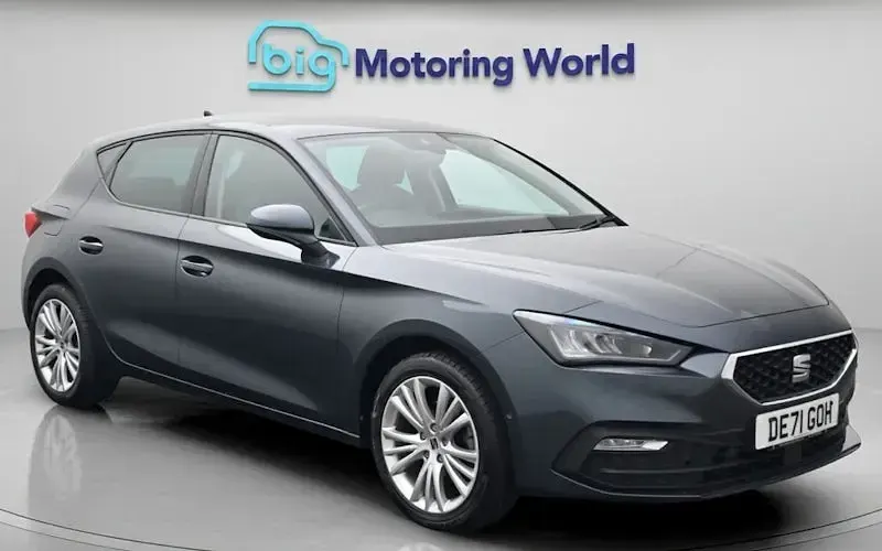 Used Seat Leon SE Dynamic 110 HP (80 kW) 2023 Hatchback