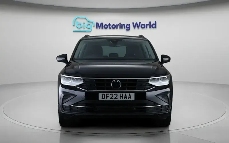 Used VW Tiguan Life 245 HP (180 kW) 2022 Black SUV