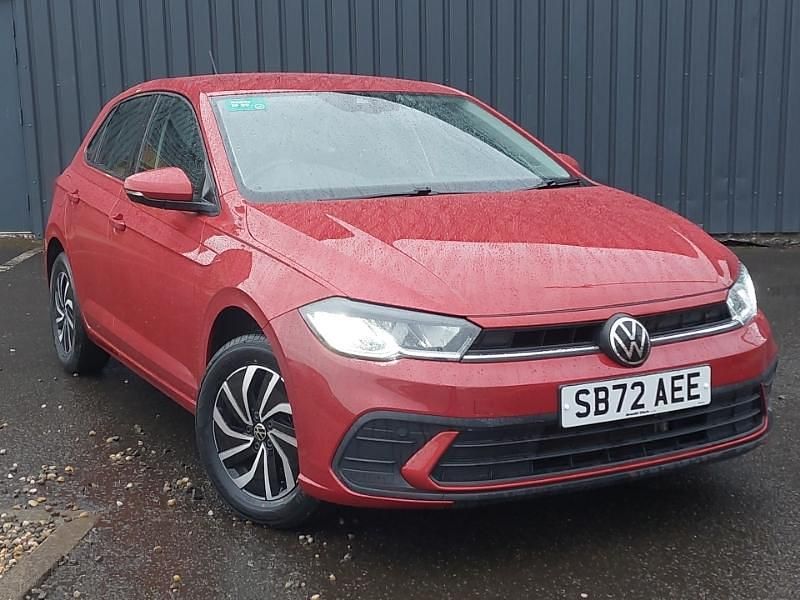 Used VW Polo Life 80 HP (58 kW) 2023 Red Hatchback