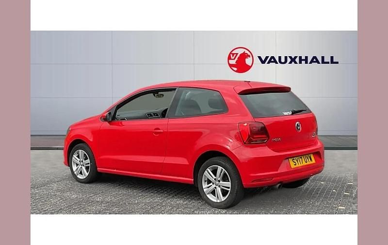 Used VW Polo Edition 90 HP (66 kW) 2017 Red Hatchback