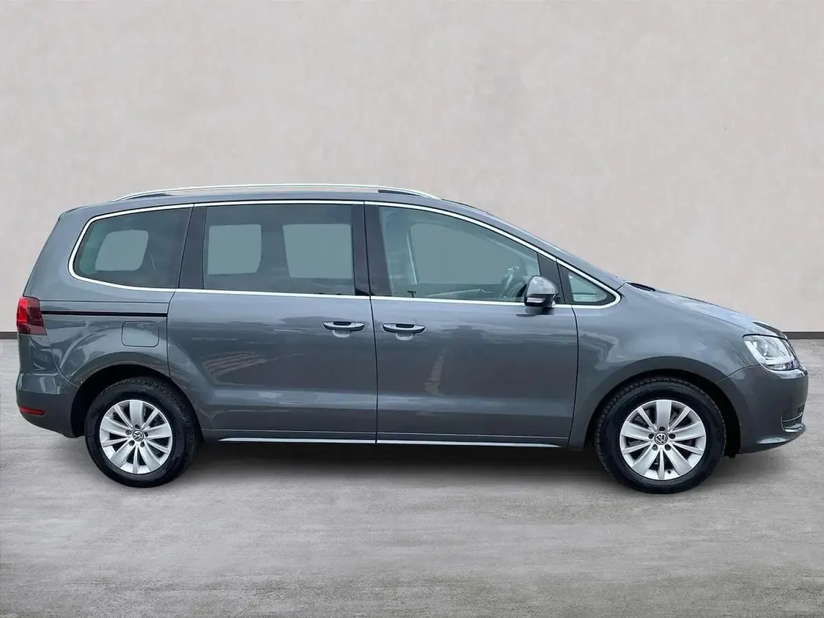 Used VW Sharan SE 150 HP (110 kW) 2019 Grey MPV