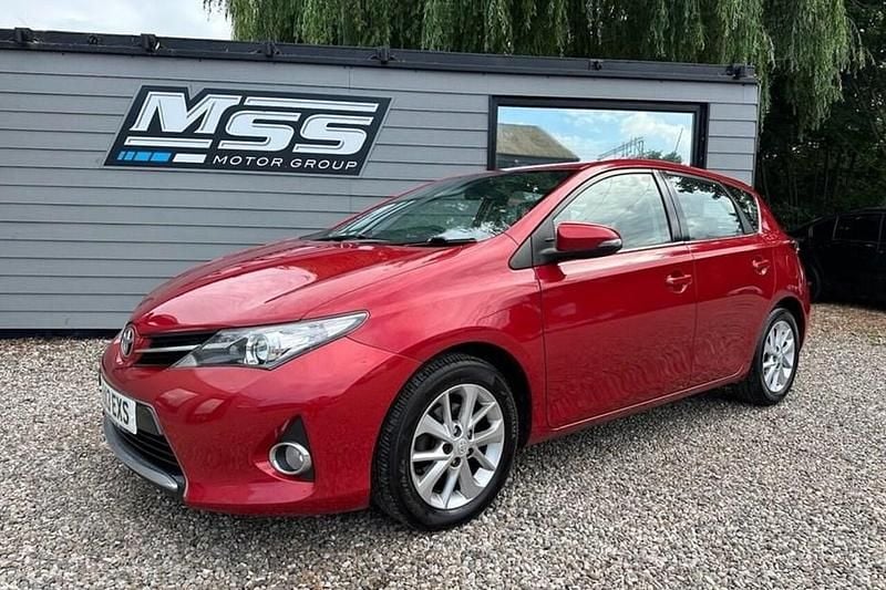 Used 2013 Toyota Auris | £4,795 (Fair price) - Image 1/1
