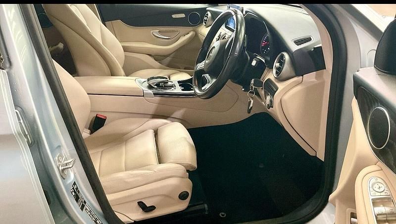 Silver Used 2016 Mercedes GLC250 Estate | £12,900 (Good price) - Image 1/4
