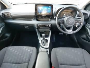 Begagnad Mazda 2 Center-Line 116 HK (85 kW) 2024 Vit Halvkombi