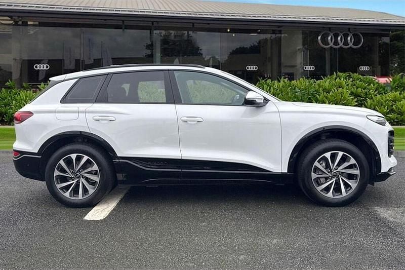 Used Audi e-tron Sport 225 kW (306 HP) 2024 White SUV