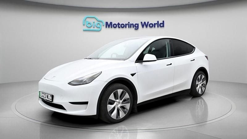 Used Tesla Model Y RWD 219 kW (299 HP) 2023 White SUV