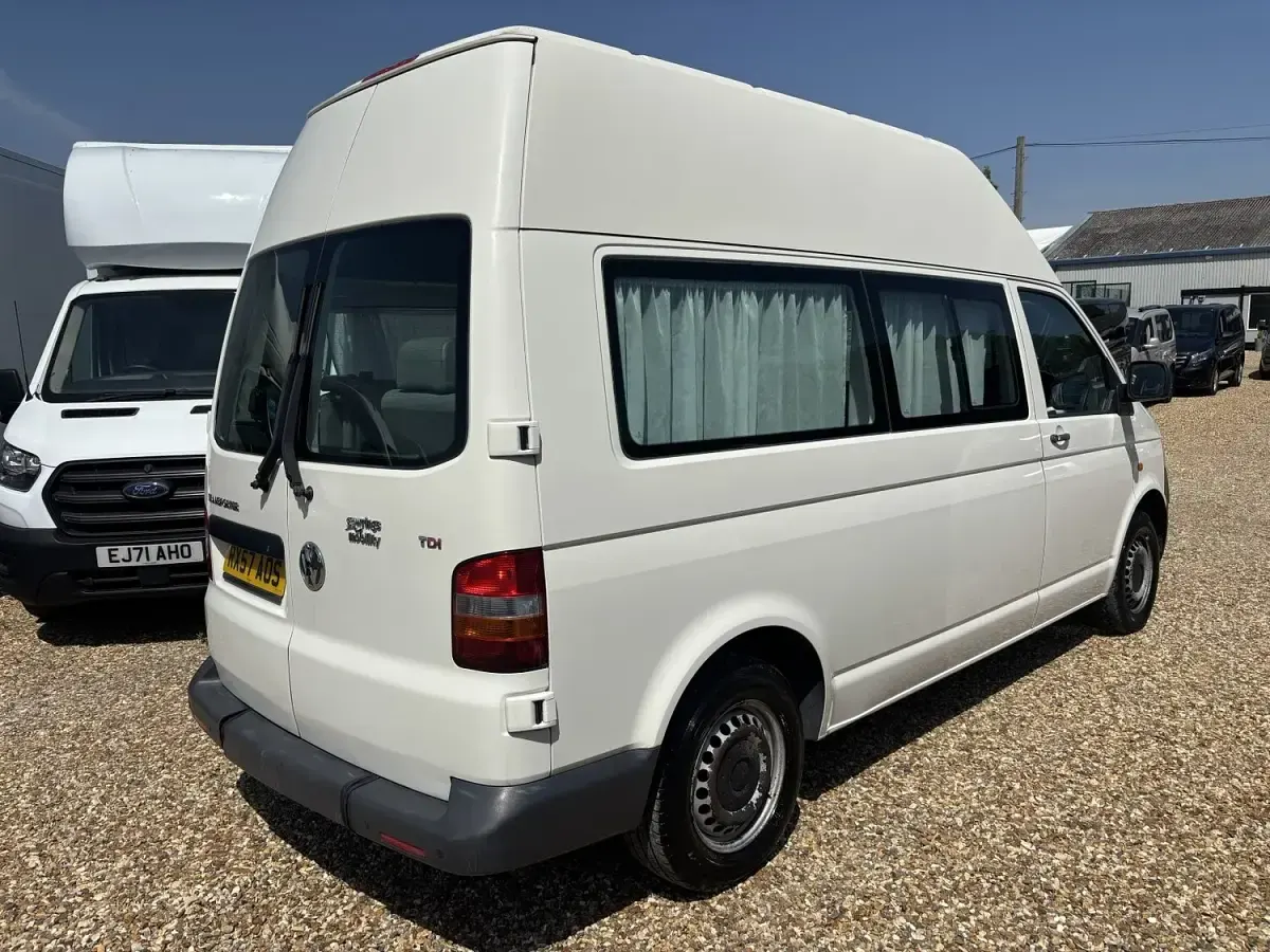 Used VW Transporter 130 HP (95 kW) 2007 White Van