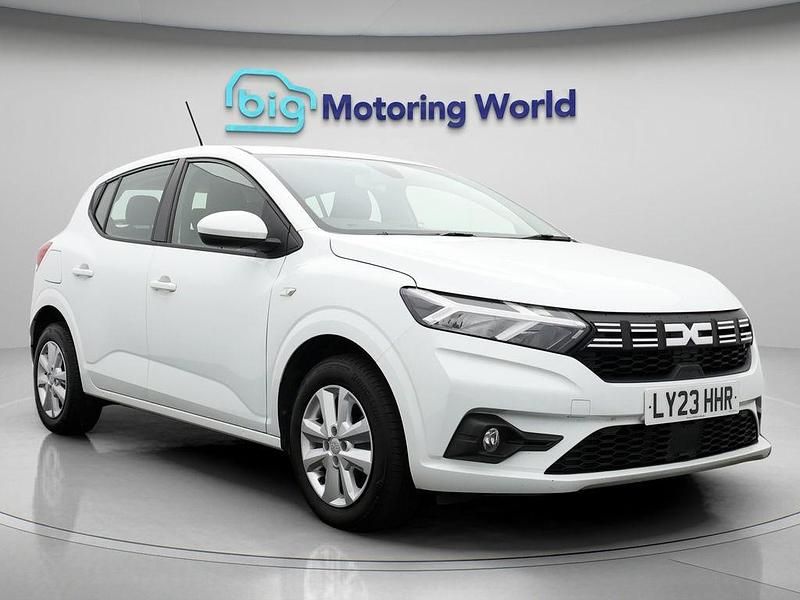 White Used 2023 Dacia Sandero Expression Hatchback | £9,900 (Good price) - Image 1/4