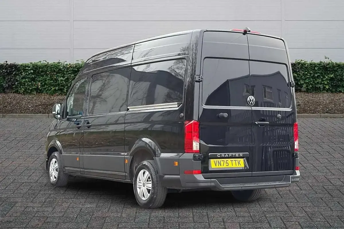 New VW Crafter 140 HP (102 kW) 2025 Black Van