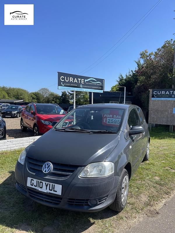 Begagnad VW Fox 60 HK (44 kW) 2010 Grå Halvkombi