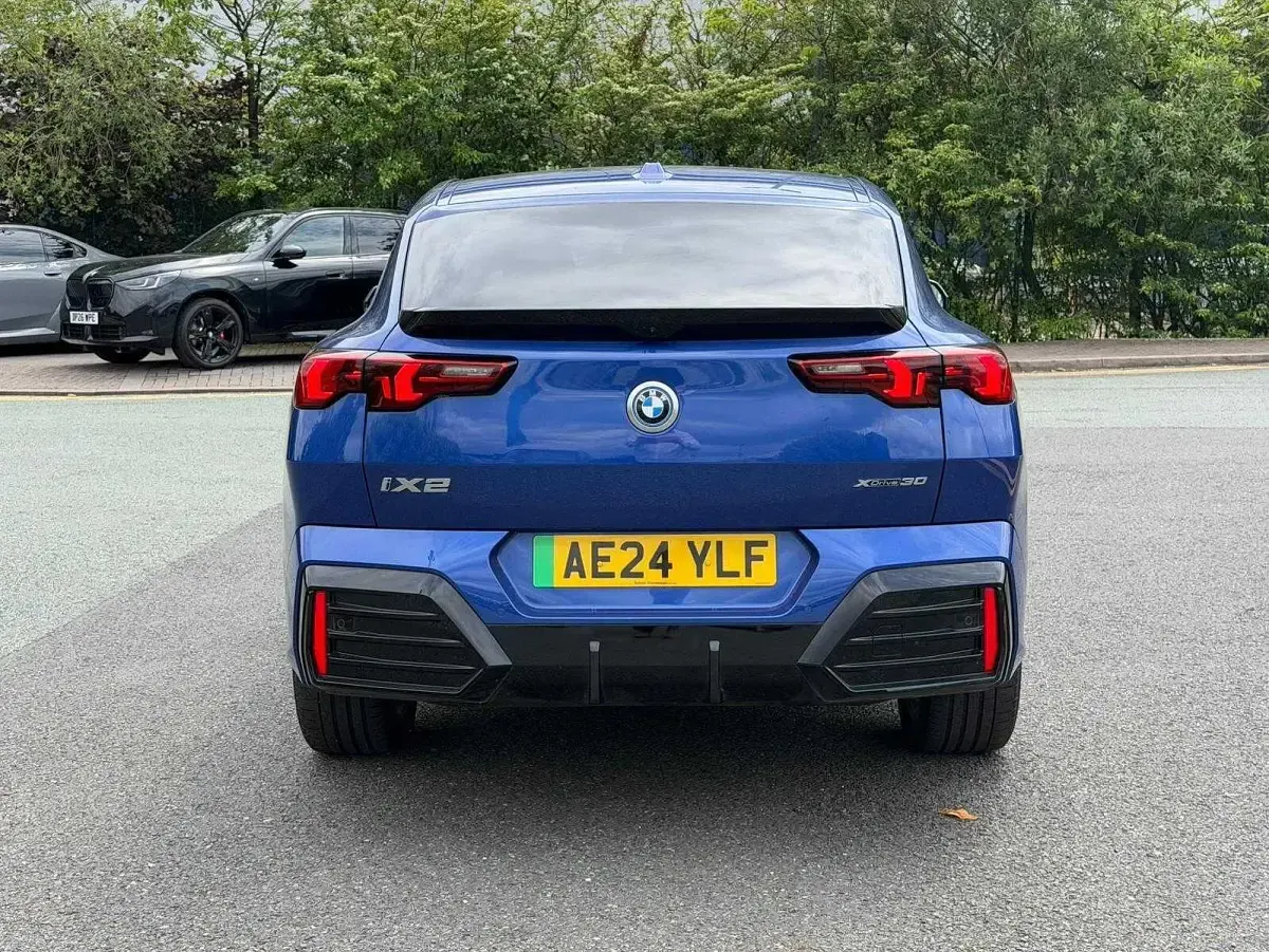 Used BMW iX2 M Sport 227 kW (309 HP) 2024 Blue SUV