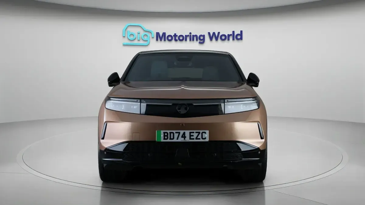 Used Vauxhall Grandland Ultimate 239 kW (325 HP) 2024 Brown SUV