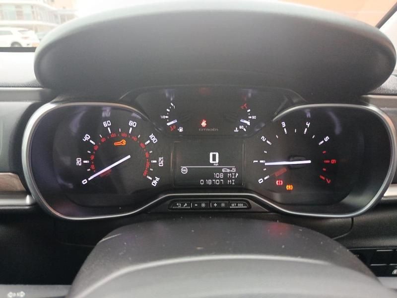 White Used 2022 Citroën C3 PureTech Hatchback | £11,888 (Fair price) - Image 1/4