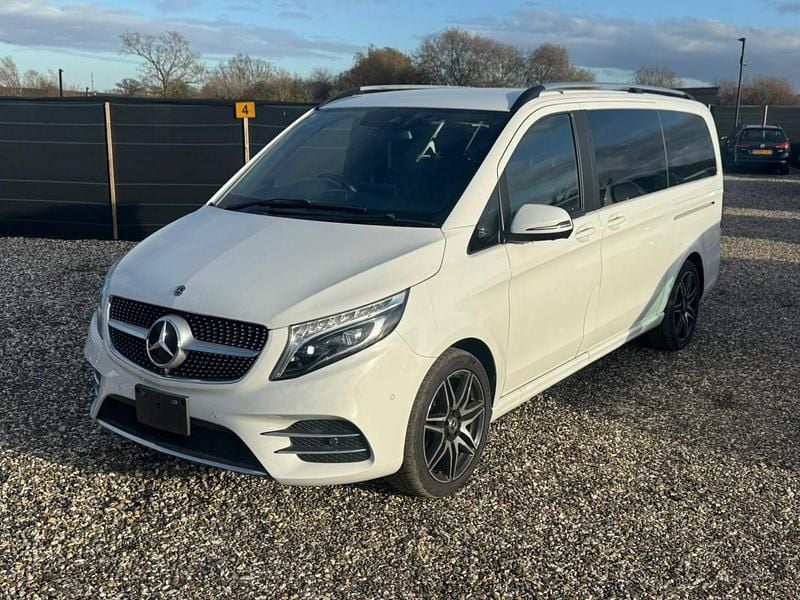White Used 2020 Mercedes V220 AMG line MPV | £37,495 (Super price) - Image 1/4