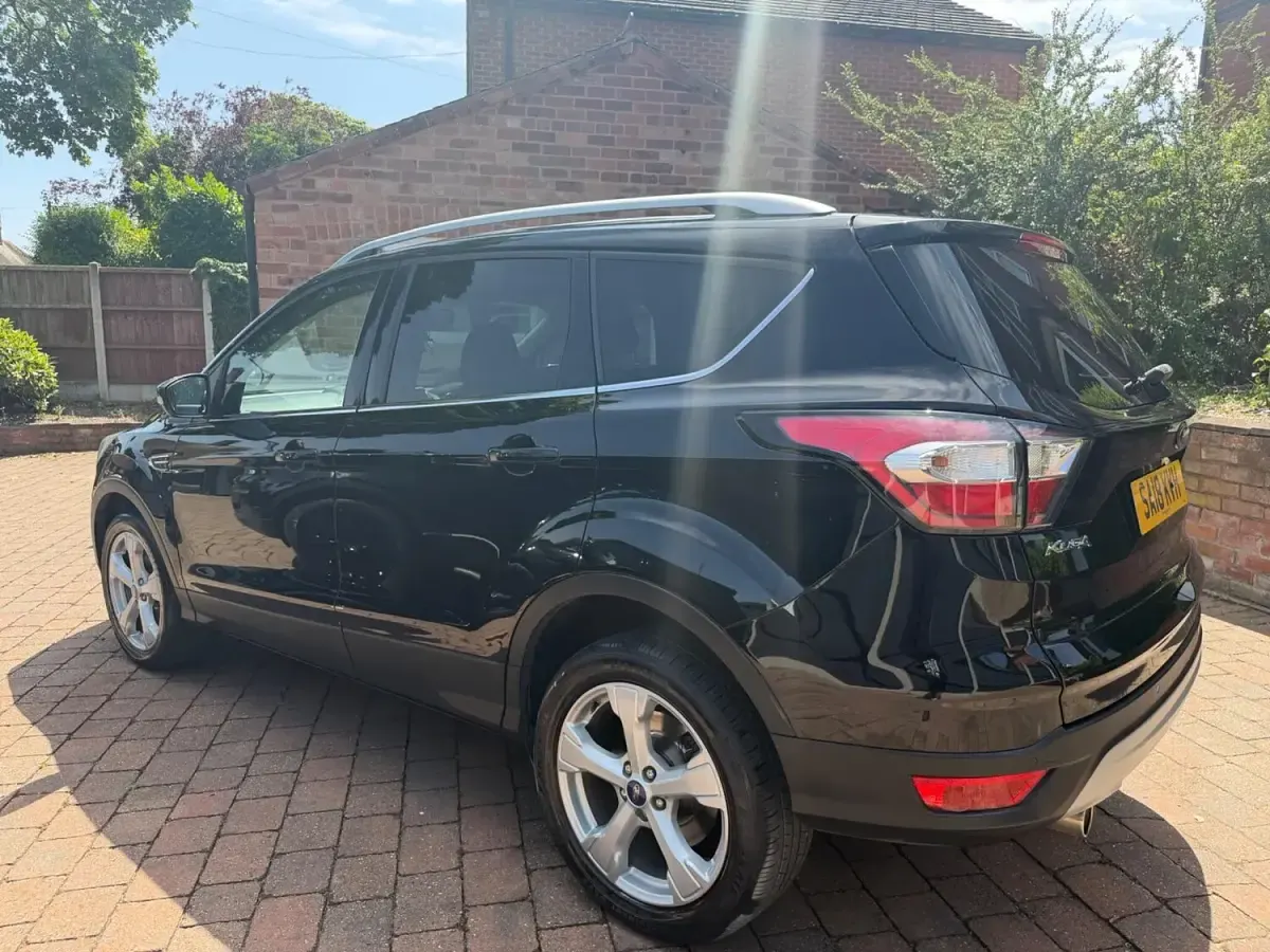 Used Ford Kuga Titanium 150 HP (110 kW) 2018 Black SUV