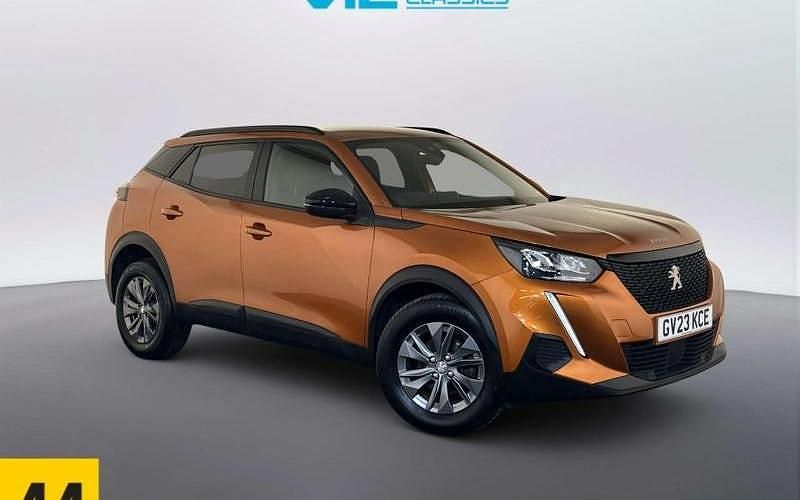 Used Peugeot 2008 Active+ 101 HP (74 kW) 2023 Orange SUV