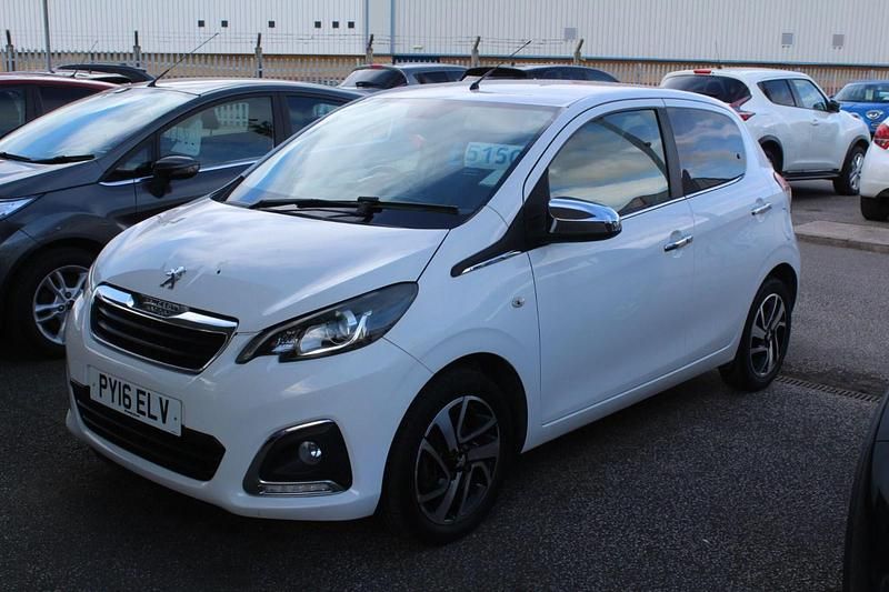White Used 2016 Peugeot 108 Hatchback | £5,300 (Fair price) - Image 1/4