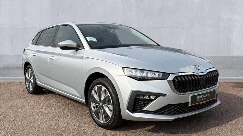 Brilliant silver metallic Used 2025 Skoda Scala SE L Hatchback | £21,790 (Expensive) - Image 1/4