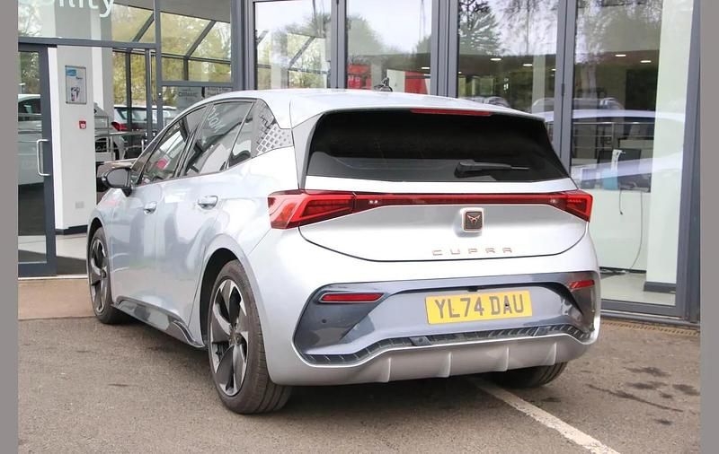 Used Cupra Born e-Boost 169 kW (231 HP) 2025 Silver Hatchback
