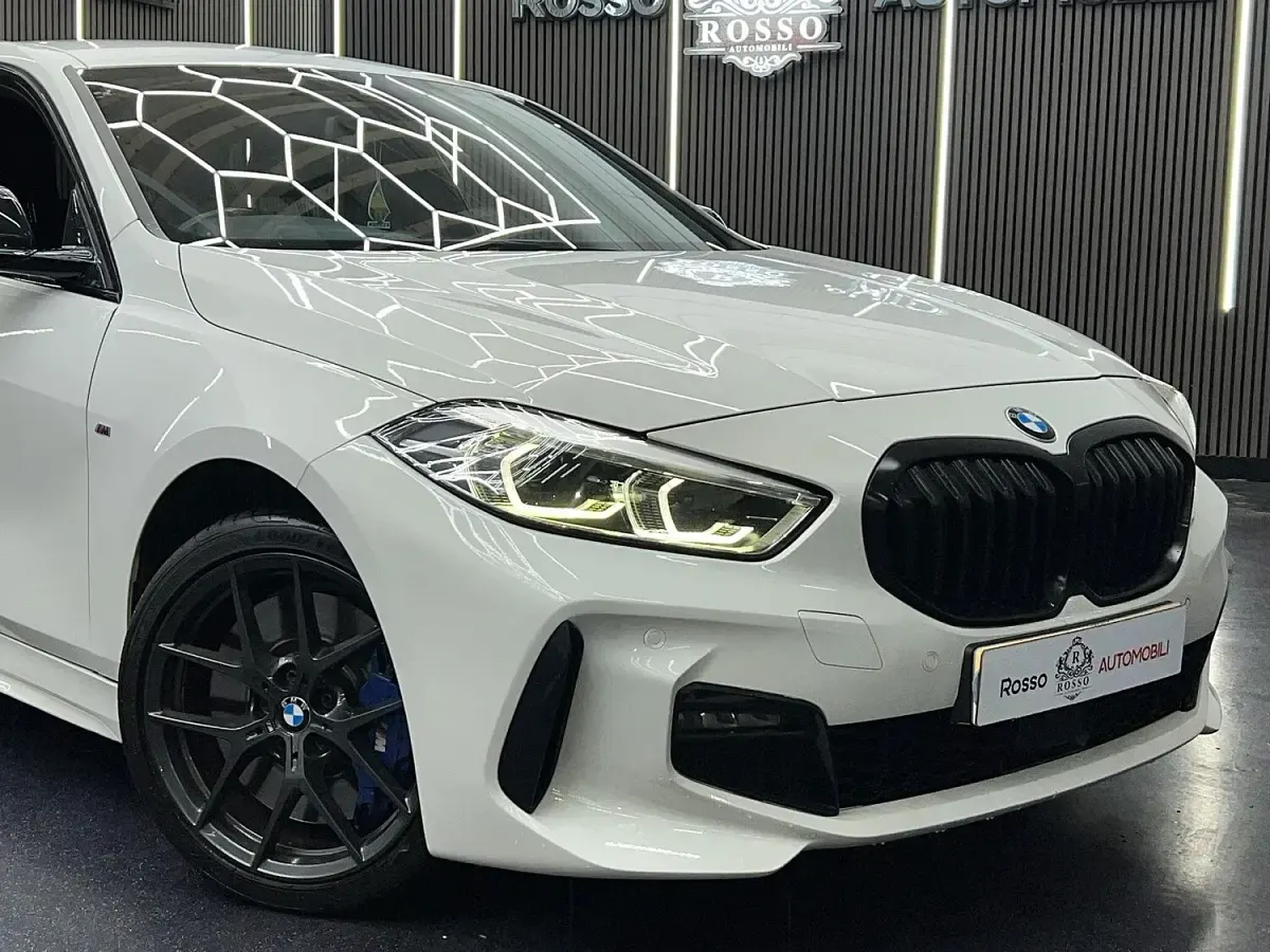 Usado BMW 118 M Sport 2023 Blanco Utilitario