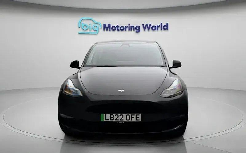 Used Tesla Model Y Long Range AWD 286 kW (389 HP) 2025 SUV