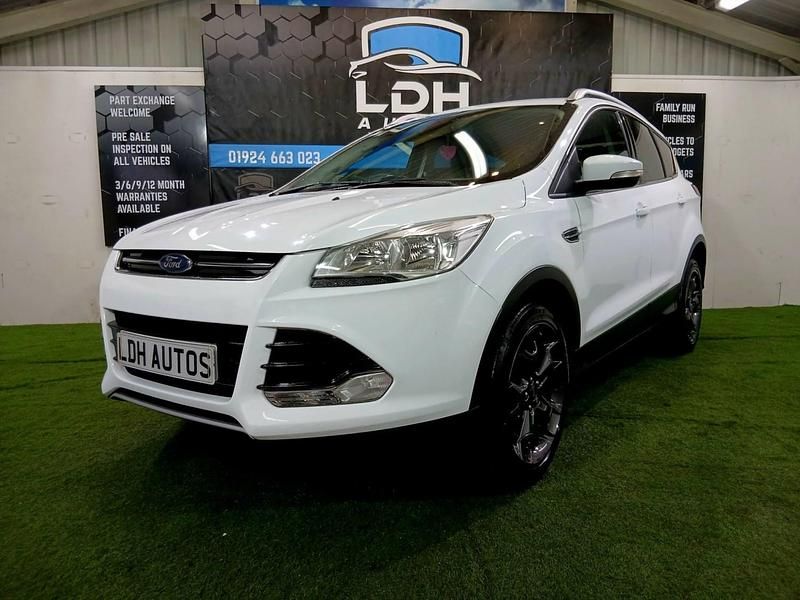 Used Ford Kuga Titanium 2015 White SUV