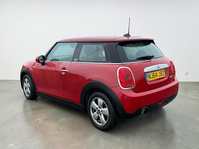Begagnad Mini Cooper Hatch 2014 Röd Halvkombi
