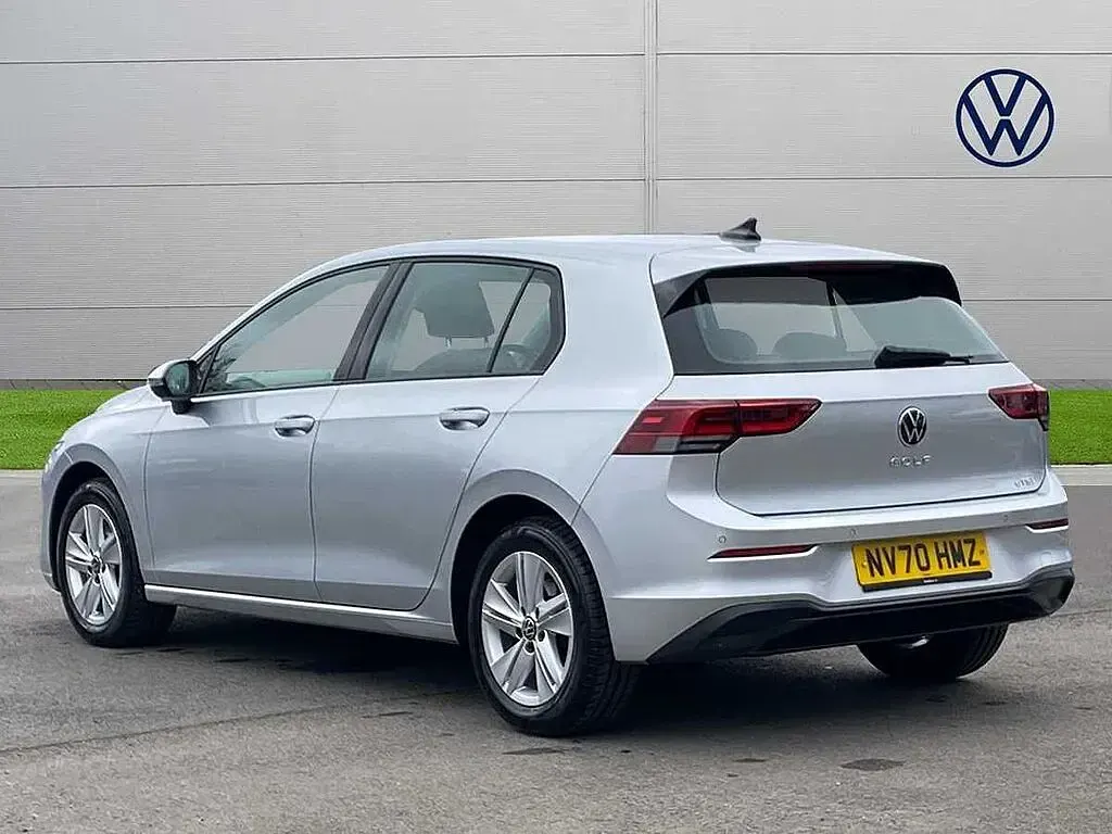 Used VW Golf VII Life 150 HP (110 kW) 2020 Hatchback