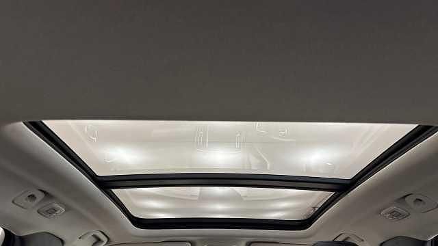 Used Volvo XC40 Ultra 194 HP (142 kW) 2025 Silver SUV