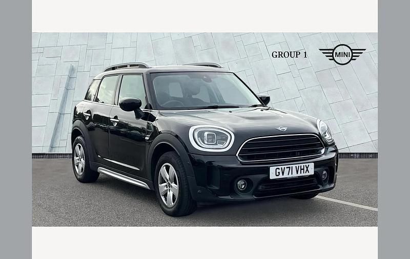 Used Mini Cooper Countryman Classic 136 HP (100 kW) 2022 Black SUV