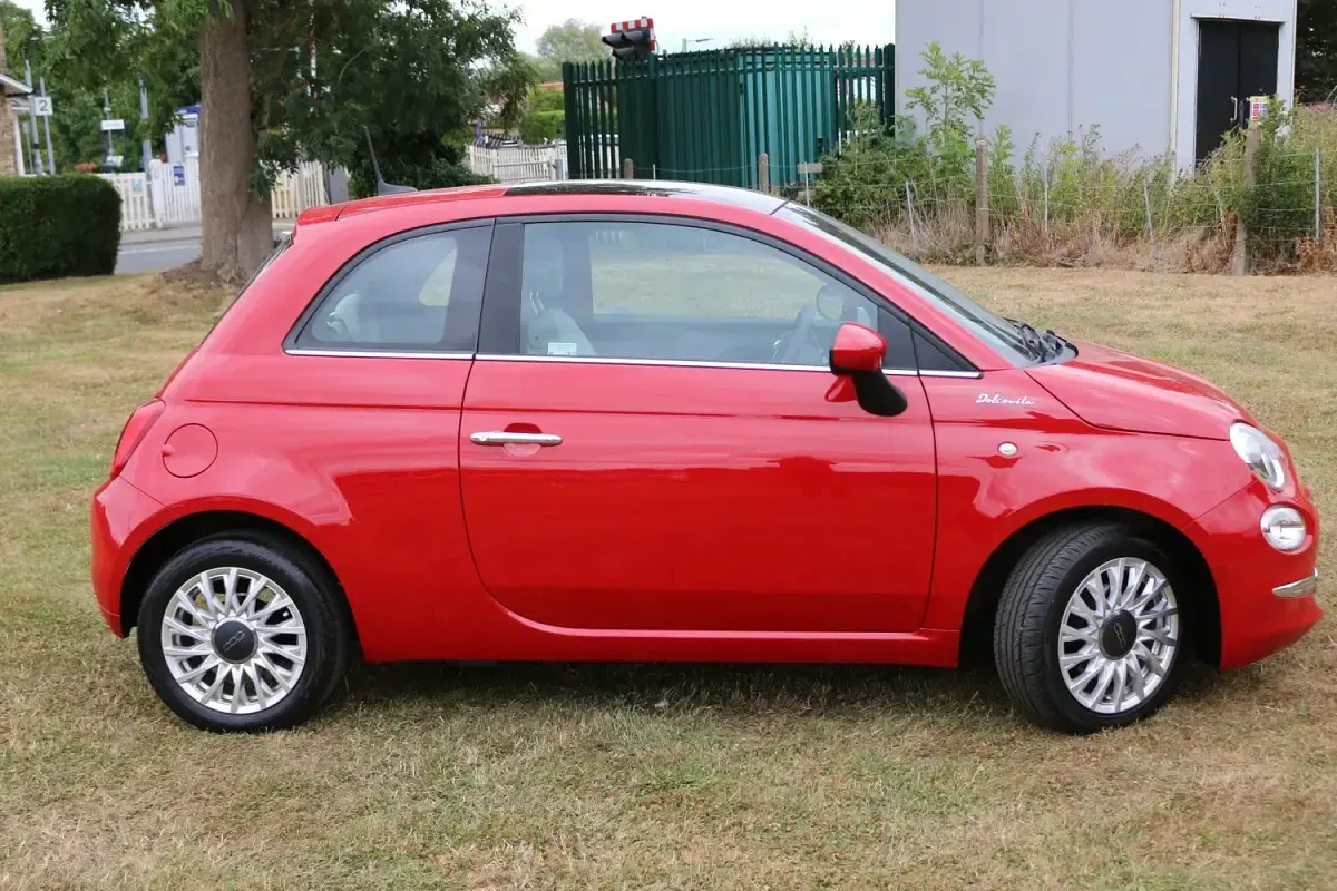 Used Fiat 500 Dolcevita 70 HP (51 kW) 2021 Red Hatchback