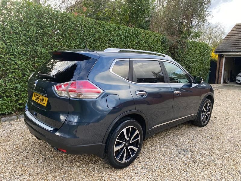 Used Nissan X-Trail Tekna 2016 Blue SUV