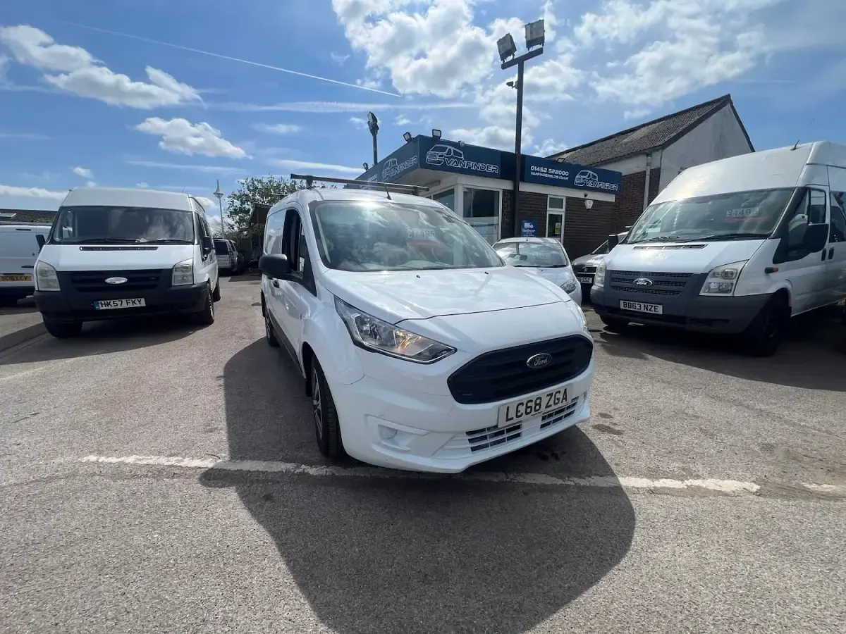 Used Ford Transit Connect 2019 White MPV