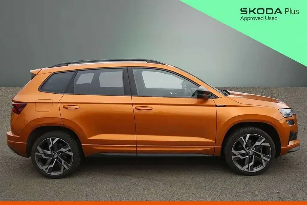 Used Skoda Karoq SportLine 150 HP (110 kW) 2024 Phoenix orange metallic SUV