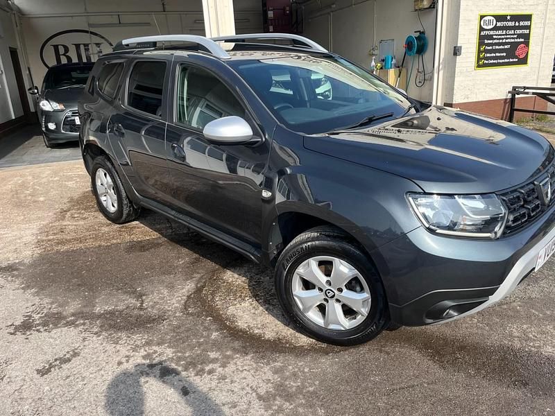 Used Dacia Duster Comfort 115 HP (84 kW) 2019 Grey SUV