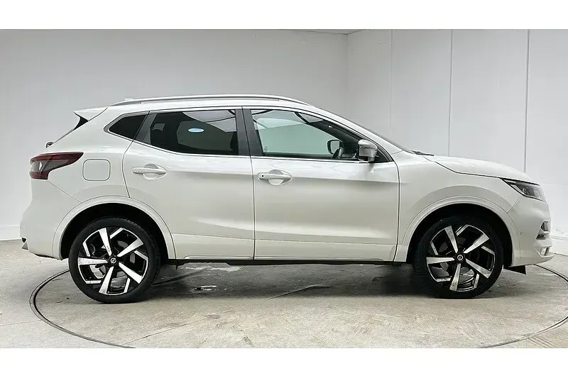 Used Nissan Qashqai Tekna+ 2020 White SUV