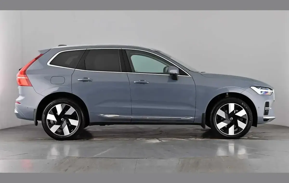 Usado Volvo XC60 Ultimate 455 CV (334 kW) 2024 Gris SUV