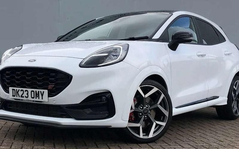 White Used 2023 Ford Puma ST Hatchback | £21,395 (Fair price) - Image 1/4