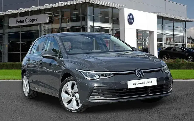 Used VW Golf VIII Style 131 HP (96 kW) 2024 Hatchback