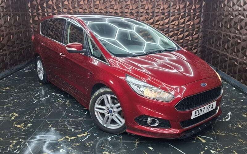 Red Used 2017 Ford S-MAX Sport MPV | £11,999 (Fair price) - Image 1/4