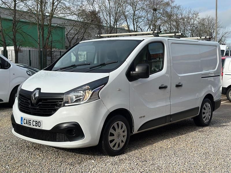 Used Renault Trafic Business 2016 White MPV
