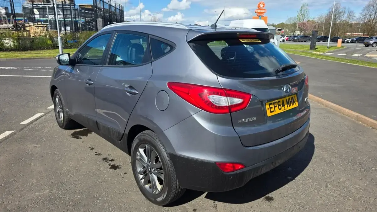 Usado Hyundai ix35 SE 115 HP (84 kW) 2015 Cinzento SUV