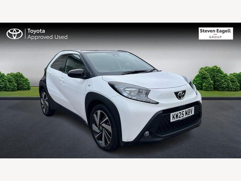 Used Toyota Aygo X 72 HP (52 kW) 2025 White SUV