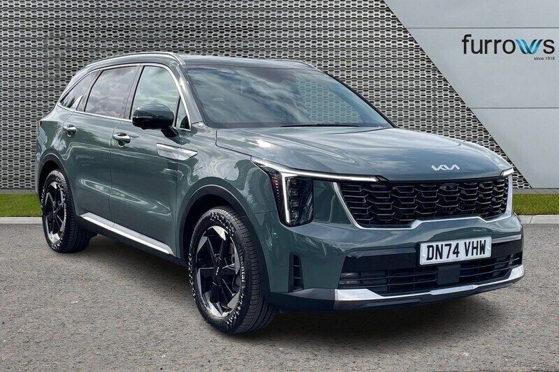 Green Used 2024 Kia Sorento 3 SUV | £42,990 (Fair price) - Image 1/4