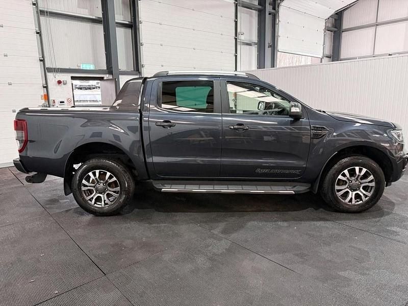 Begagnad Ford Ranger Wildtrack 2022 Grå Pickup
