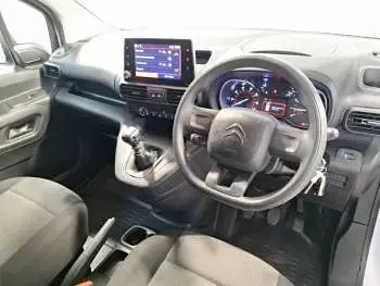 Used Citroën Berlingo 100 HP (73 kW) 2023 White MPV
