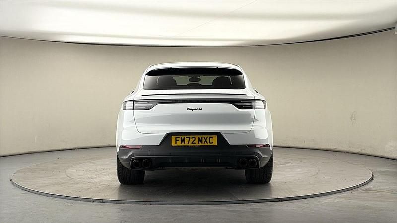 Used Porsche Cayenne Platinum Edition 2022 Carrara white SUV