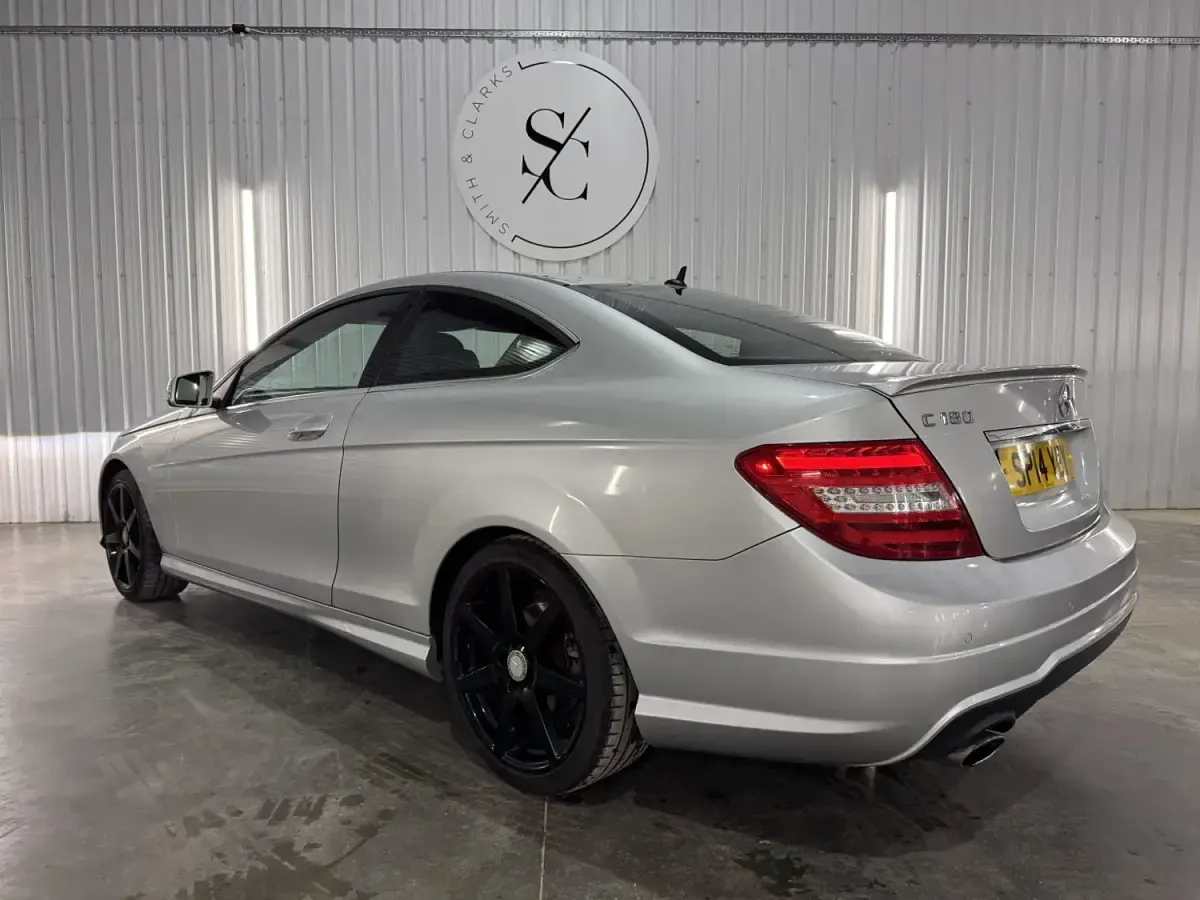Begagnad Mercedes C180 Sport Edition 2014 Silver Sportkupé