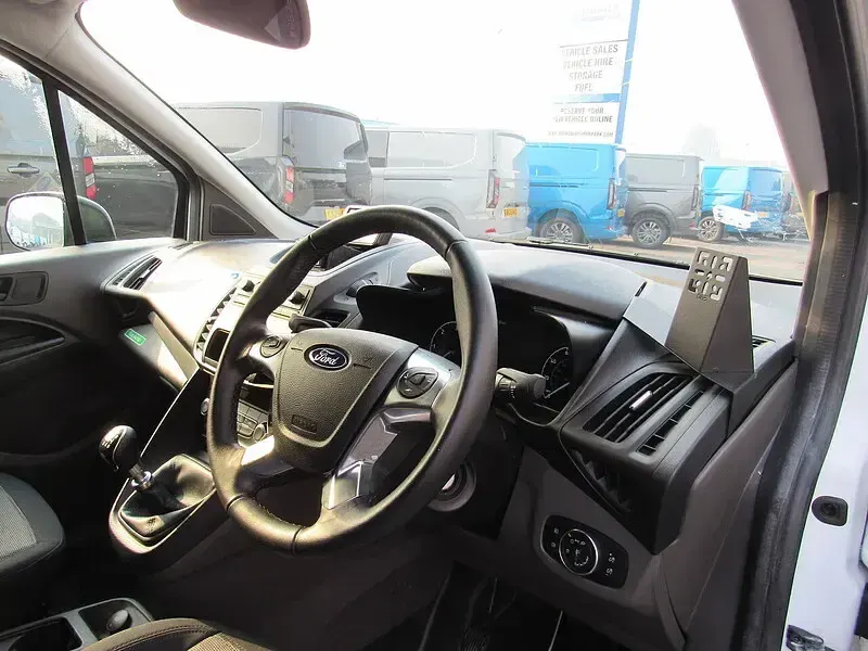 Used Ford Transit 100 HP (73 kW) 2020 White Van