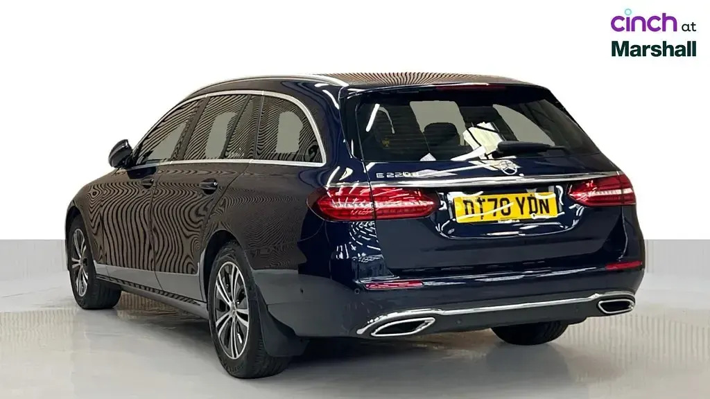 Used Mercedes E220 194 HP (142 kW) 2021 Blue Estate